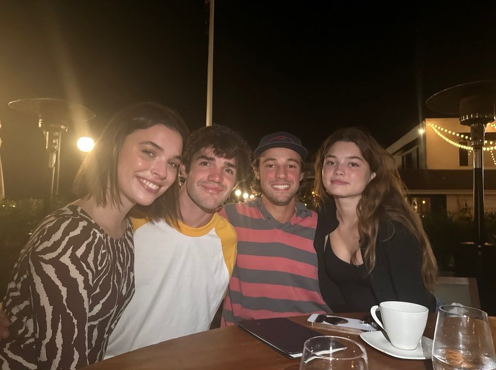 selenagomezbr's tweet photo. FOFA!

Selena Gomez com amigos via Instagram Stories. ❤️ https://t.co/YAwgUj7dFw