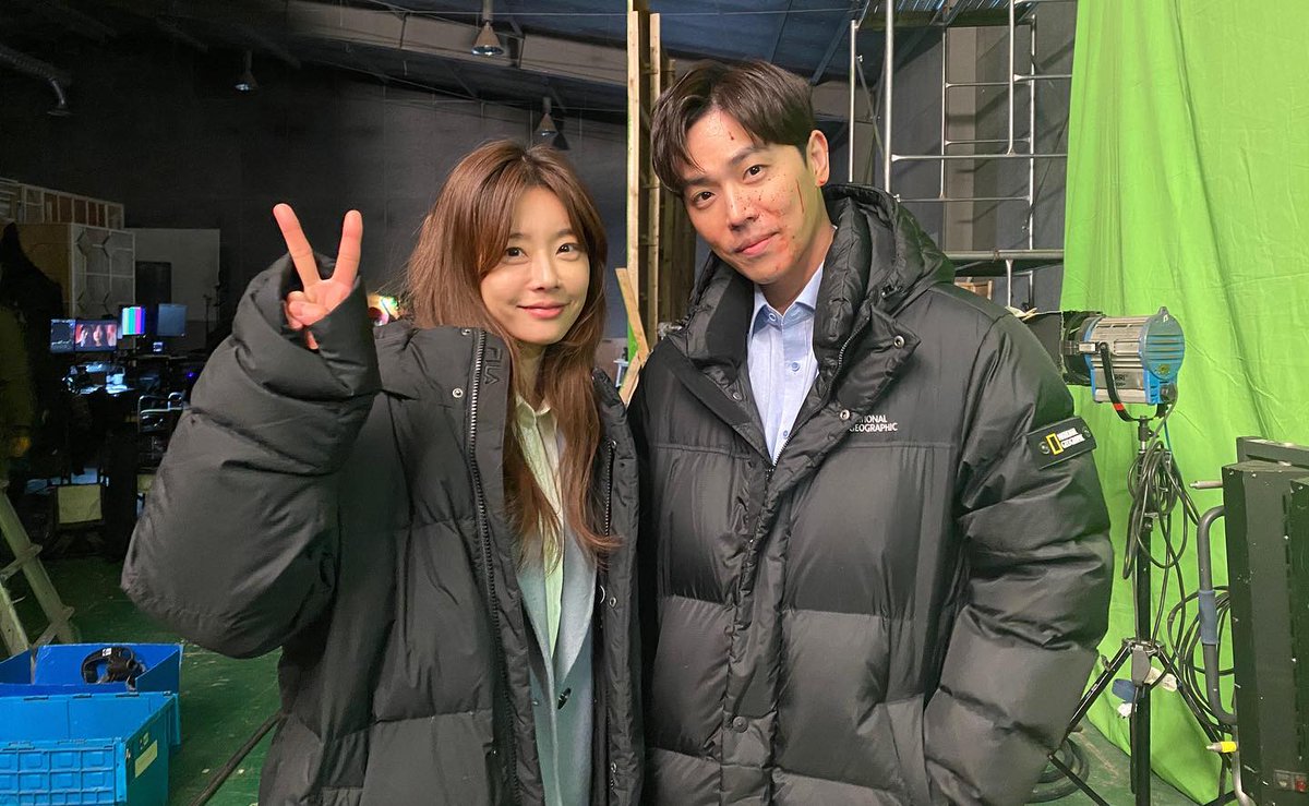 ann_ssozi's tweet photo. from this >> to marriage announcement

so happy for both of you 😭 my love park sojin, and lee dongha congratulations!! 🩵 y'all don't know how i silently ship them during 'ghost mansion' 🥹 https://t.co/GZCpUIRcGh