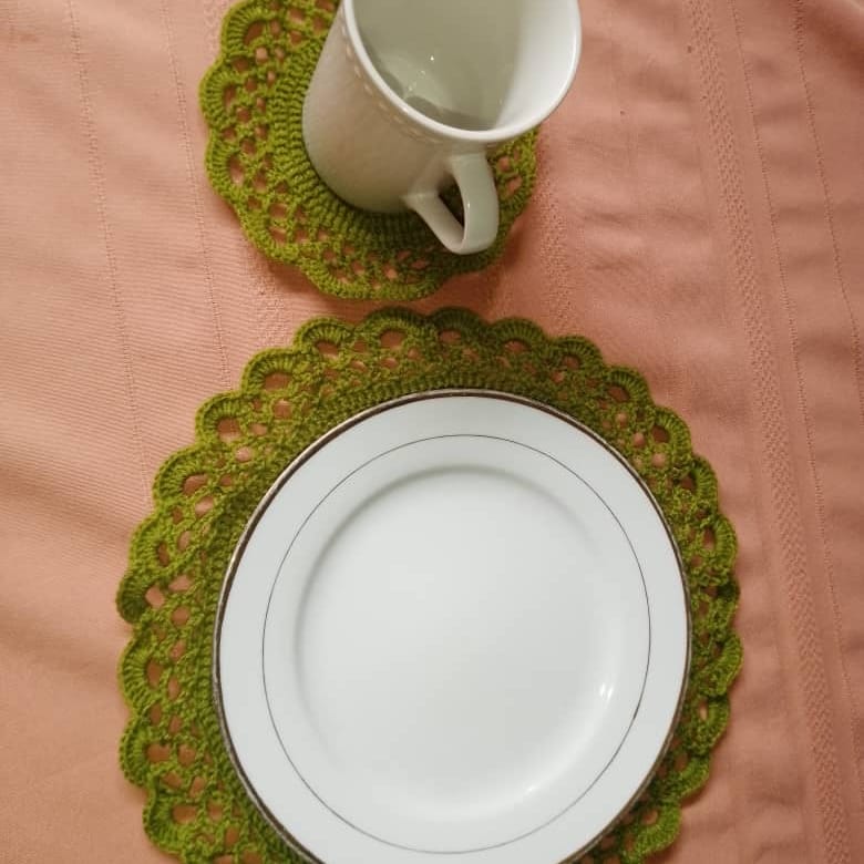 KatshaWinfred1's tweet image. We make table/placemats and coasters. Reach us @KroshaWorld256 on all social media and make an order, the colour is totally your choices #CreativityRedefined