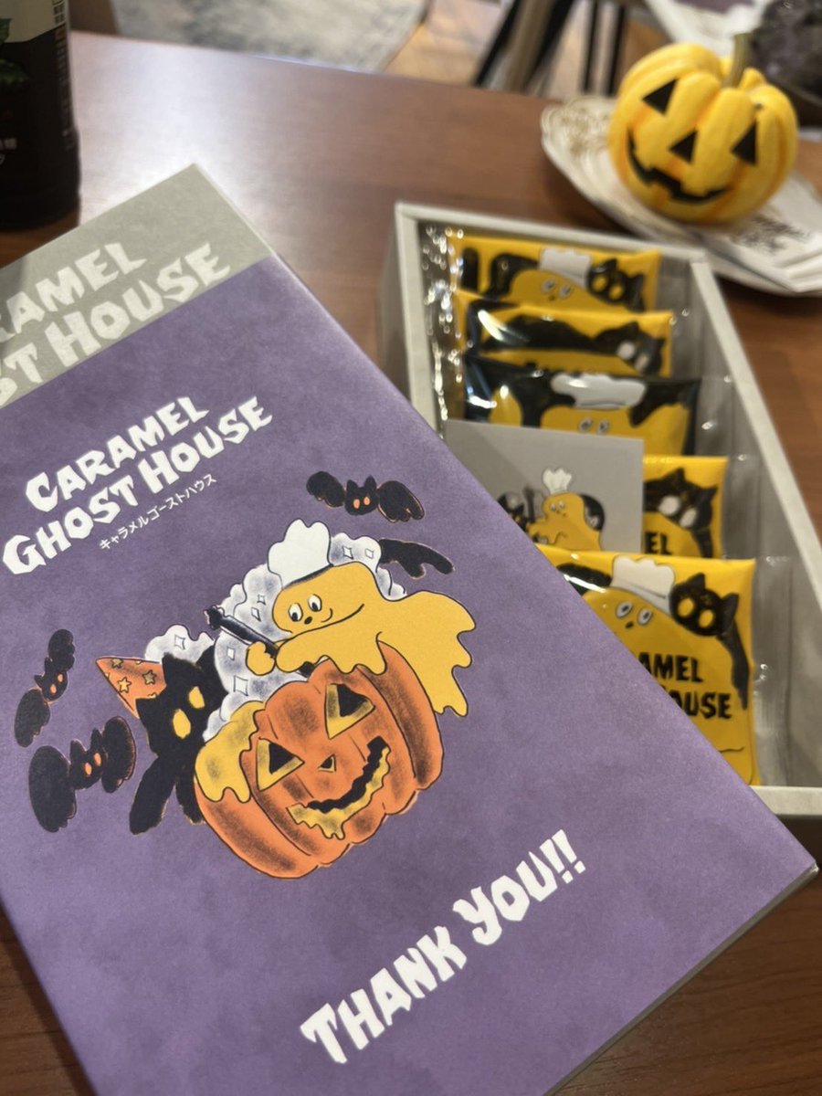 現在mother'smade吉祥寺店でバック取り扱いってるトッチィさんから、差し入れ頂きました❣️

もうすぐハロウィンですね💓💓