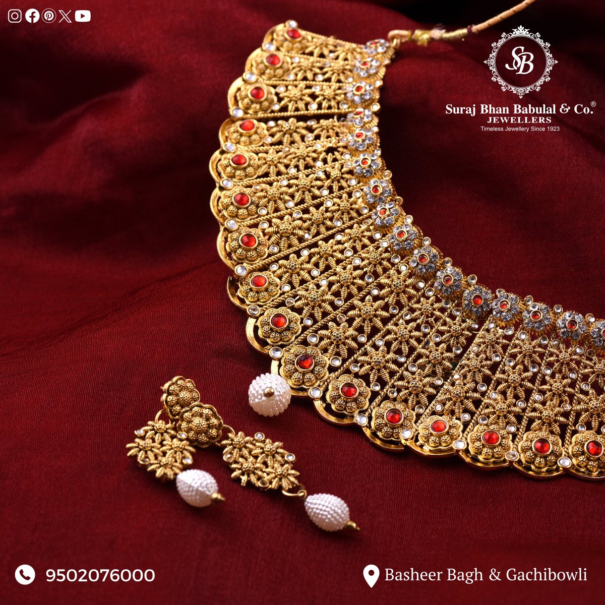 sbbjewels's tweet image. This Gold Choker Set from Suraj Bhan Babulal &amp;amp; Co. Jewellers is designed to complement your Ever-Evolving style.
.
For inquiries please contact - 7997995580.
.
#newcolections #choker #chokerset #goldchokerset #chokercollection #chokerdesign #ChokerNecklace #ModernChokers