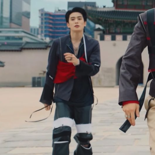 yunotized's tweet photo. need to see jahyun in this outfit and hairstyle for any of the music shows please... https://t.co/s2i2wCXV52
