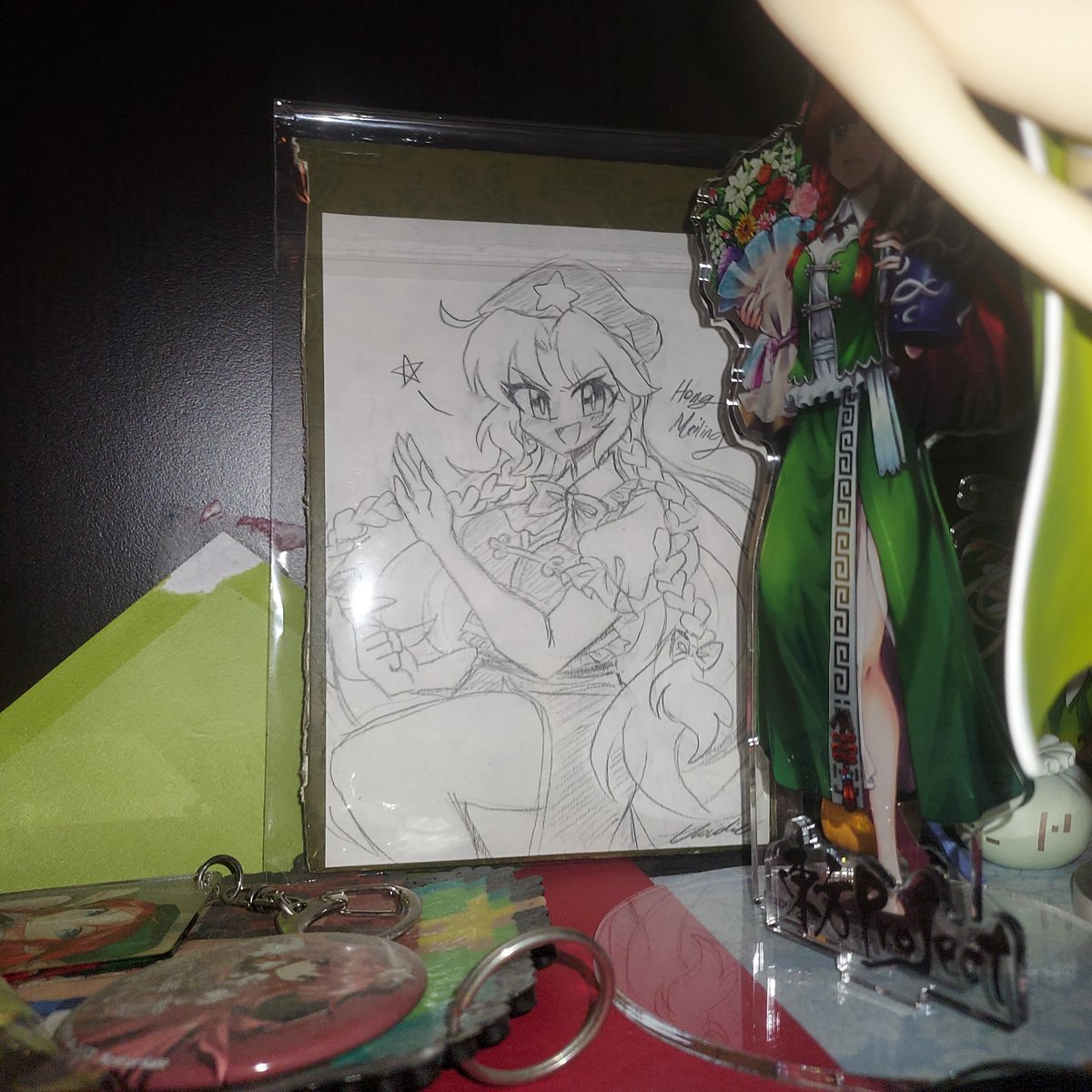 Flower_Hermit's tweet photo. New Meiling shrine setup, and bonus https://t.co/zALBDfIZFw