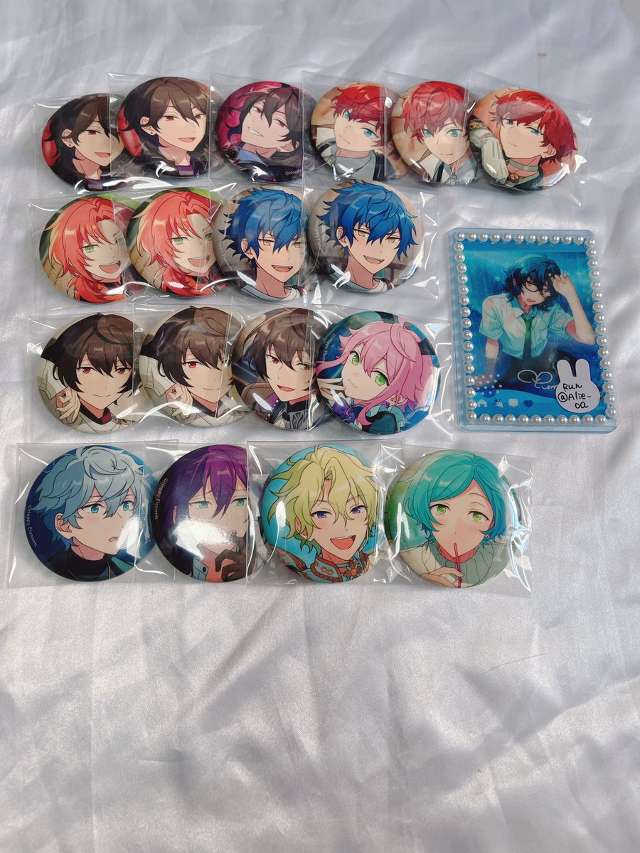 Alie_oa's tweet photo. «交換»
あんスタ 缶バッジ テーマ フィーチャー イベコレ
譲🧸
画像参照(1～4枚目)
求🧸
5枚目つむぎ絵柄
▽詳細/条件ツリーにて▽ https://t.co/ci8yz26BZc