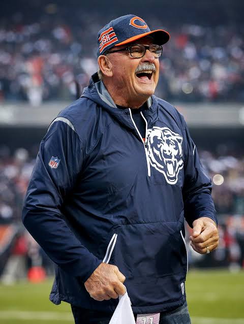 We're recording a special episode to pay tribute to the late, great Dick Butkus.

Please post your favourite memories and tributes below, and we'll share them on the show.