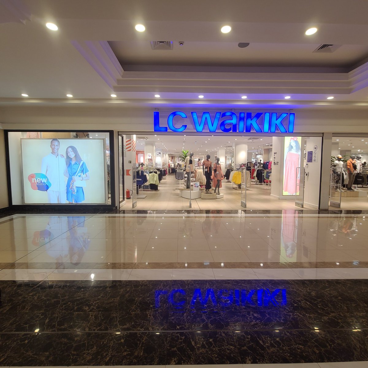 acaciamallug1's tweet image. 🛍️ New Stock Alert at LC Waikiki @acaciamallug1
😍 Get your #FashionFix and Elevate Your Style Game!🔥 #LCWaikiki #AcaciaMall