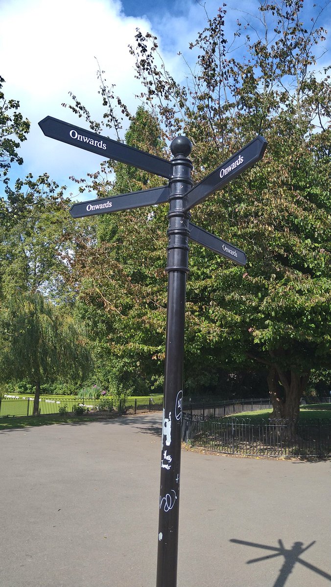 _nickhowell's tweet photo. One from Southwark Park a few weeks ago #FingerPostFriday @FingerpostFri https://t.co/TOAPNIPUuy