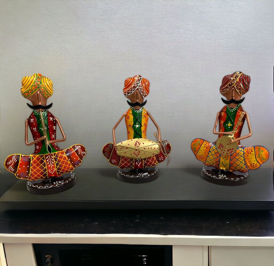 craferiaexport's tweet photo. Antique colourful Sitting Musician Sardar Set For Living Room Decor

Material : Metal
Price : 1450
Size :7inch x 4inch x 9.5inch Approx.

📸Video Call on our ❇️Whats app number : 8373915568 &amp; BOOK your ORDER🛒

Website : https://t.co/9CTCqGSnxo https://t.co/q4DULriu1Q
