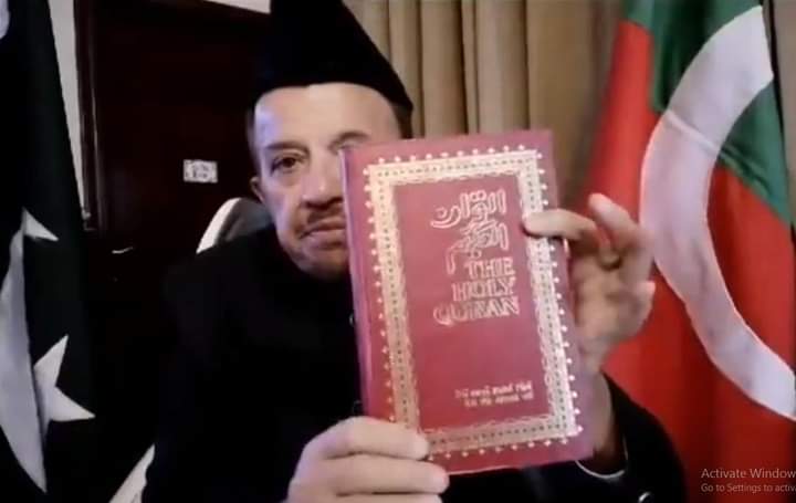 فردوس شمیم نقوی نے قرآن مجید پر حلف دیا ہے کہ عمران خان نے تشدد پر کبھی نہیں اُکسایا،عمران خان کو دلیر مانتا ہوں