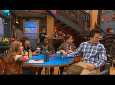 blameitonjorge's tweet photo. FOUND MEDIA! Gibby was a planned spinoff of the Nickelodeon show iCarly. A pilot episode was shot, but the series was never picked up. Over the years, some images leaked, and the entire pilot was eventually uploaded online. https://t.co/y0JC3Sad6c