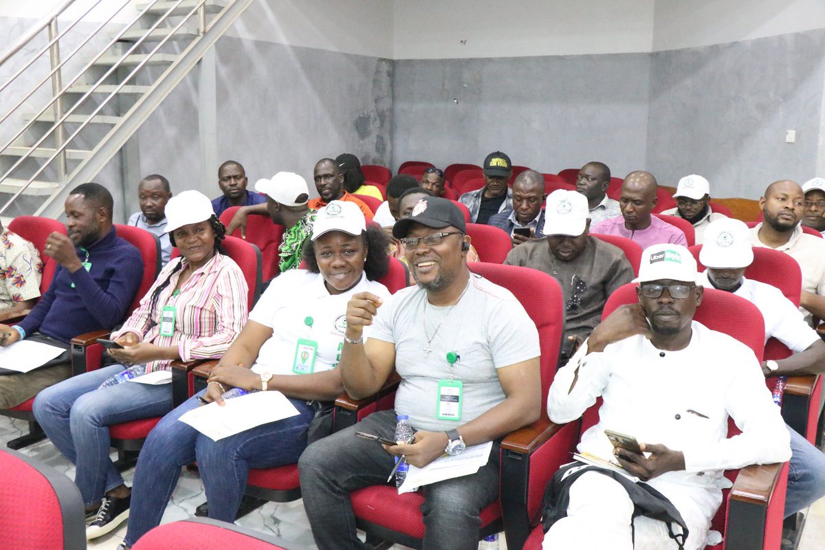 FCT_DRTS's tweet photo. Director DRTS, Dr. Abdul-Lateef Bello, &amp; key stakeholders at the just concluded Sensitization and Safety Summit for App-Based Drivers in preparation for the implementation of the FCT Public Transport Management Scheme (PTMS). 

 #FCTPTMS #SaferCommute #FCTDRTS https://t.co/hiJeQ2PFB2