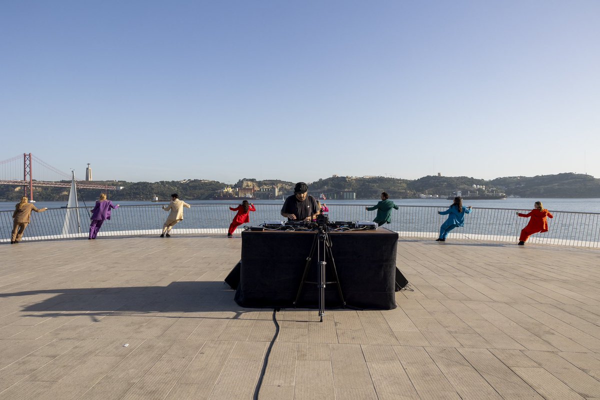 dantzmusik's tweet photo. Recording a digital #DantzPoint at @maatmuseum (Lisbon) w/ @vortice_dance
DJ: Amulador (PT)
📷 Bruno Frias
Drone: Javier Guijarro
#DantzPointEurope #DantzPoint #Dantz2023 https://t.co/T9QKcqtvF5