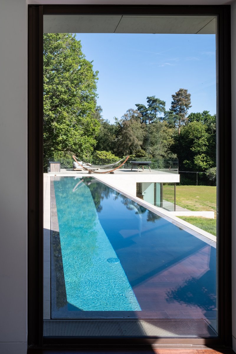tyearchitects's tweet image. Take a dip in style with the luxurious new build in Kent! 🏊‍♀️

#tyearchitects #homeswithpools #luxurypool #RIBA #granddesigns #buildit