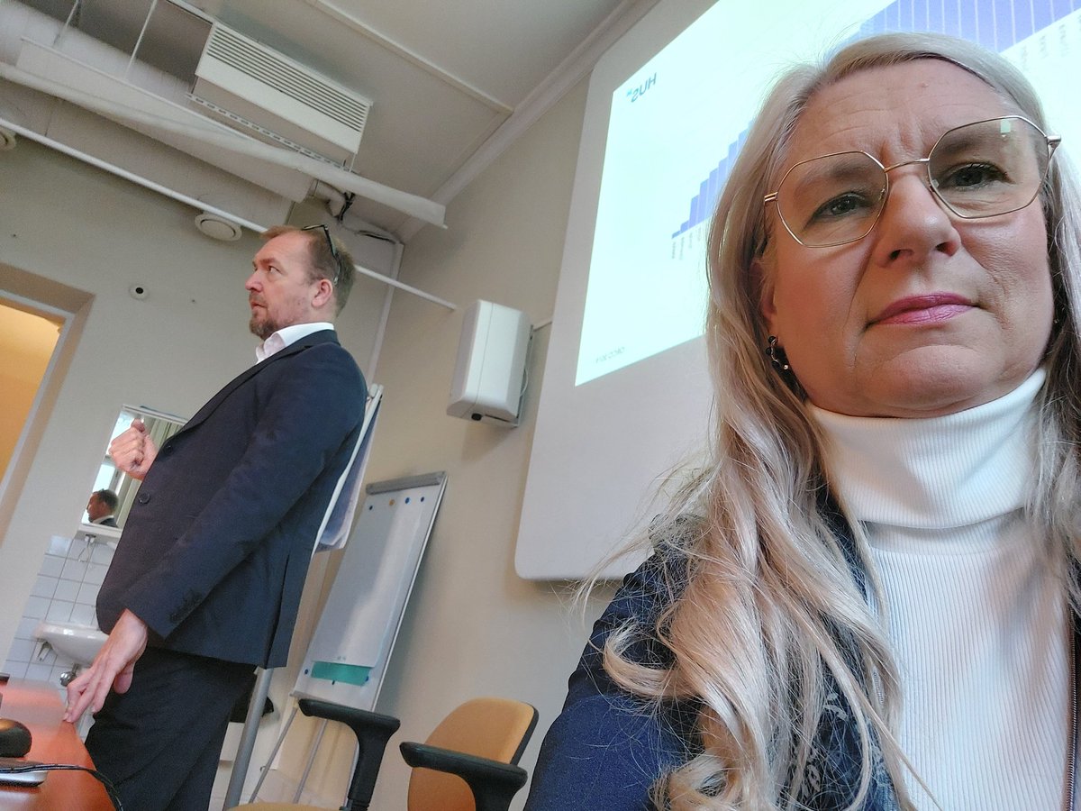 #Mielenterveys &amp; #päihdepalvelut johtajaverkosto 2.pv avaus <a href="/Jesper_Ekelund_/">Jesper Ekelund</a> <a href="/HUS_fi/">HUS Helsingin yliopistollinen sairaala</a>

Päivän teemoja mm. Miten? 
💎Olemassa olevat resurssit kohdennetaan järkeväsi 
💎Eri toimijoiden välinen integraatio säilytetään kokonaisuutena 
💎Hlöstön osaaminen varmistetaan

T: Pj <a href="/THLorg/">THL</a>