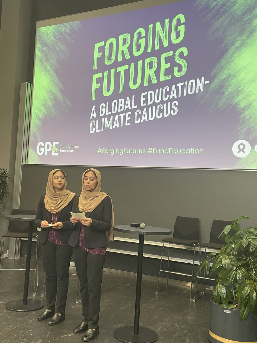 GPforEducation's tweet photo. Tune in now for the #ForgingFutures event with @OxfamDanmark, @UNHCR_Education &amp; @EduCannotWait to learn more about how education can drive climate action and secure a greener future.

WATCH the LIVE event:👉https://t.co/2RY2i97QbI https://t.co/2DeIpY0XVd