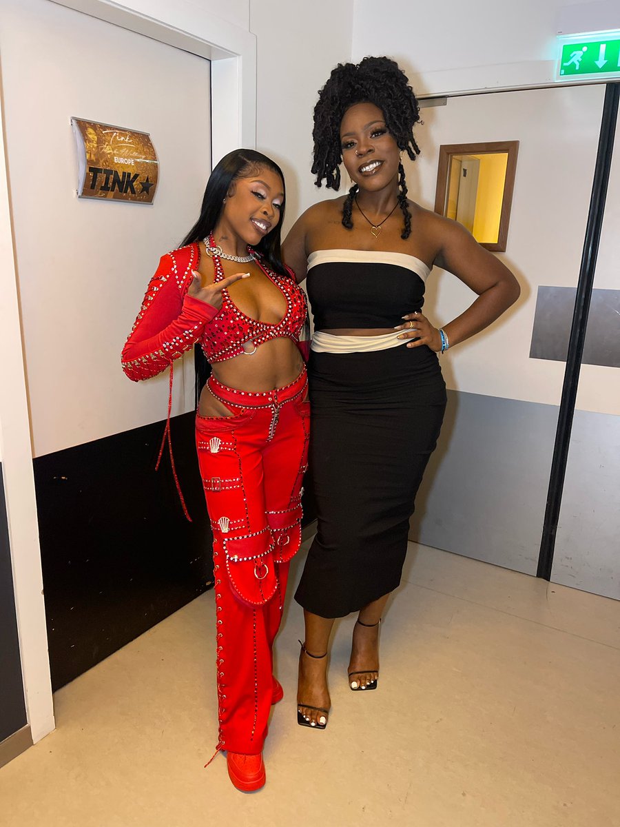 I opened for Tink in Paris last night!
IYKYK🥹⭕️