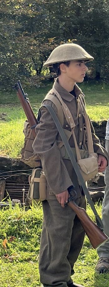 ReedsRev's tweet photo. Great start yesterday but day 2 on the Somme looks to be a corker for ⁦@ReedsSchool⁩ 3rd form. ⁦@AngliaTours⁩ guides bringing history to life. Great weather, good questions and #curiosity from the students. https://t.co/av1UrI6Tor