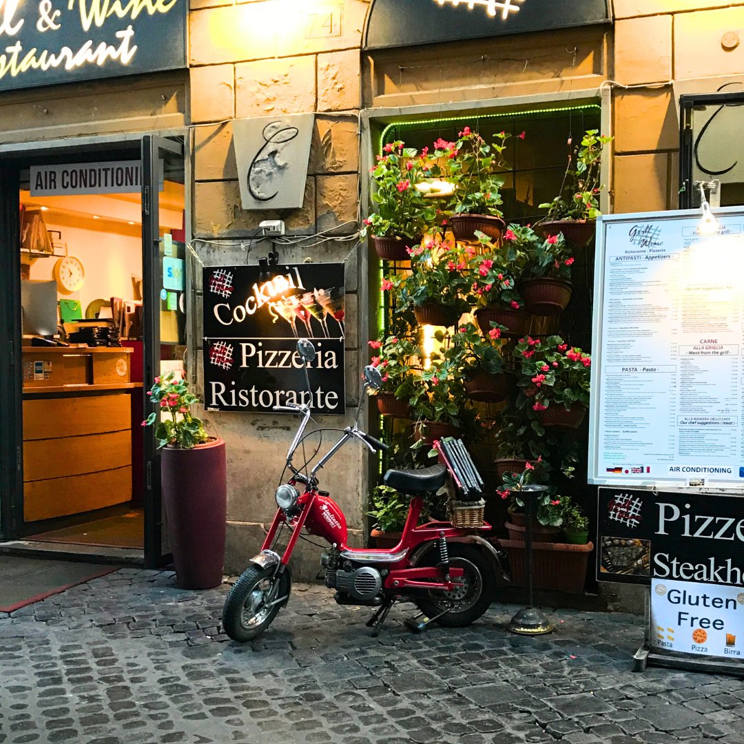 Homestay.com tweet media