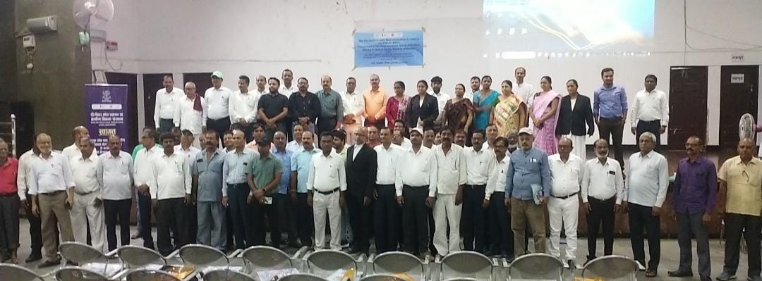 MLJ_GoI's tweet photo. Under DoJ's Legal Literacy & Legal Awareness Program #LLLAP, a training session on ‘Basic Laws’ was organised by BIPARD in collaboration with RIRD Aurangabad and Madhepur. Over 200 Vidhi Doots and more than 100 officials of RIRDs attended the session. https://t.co/8JUxWKwmGO