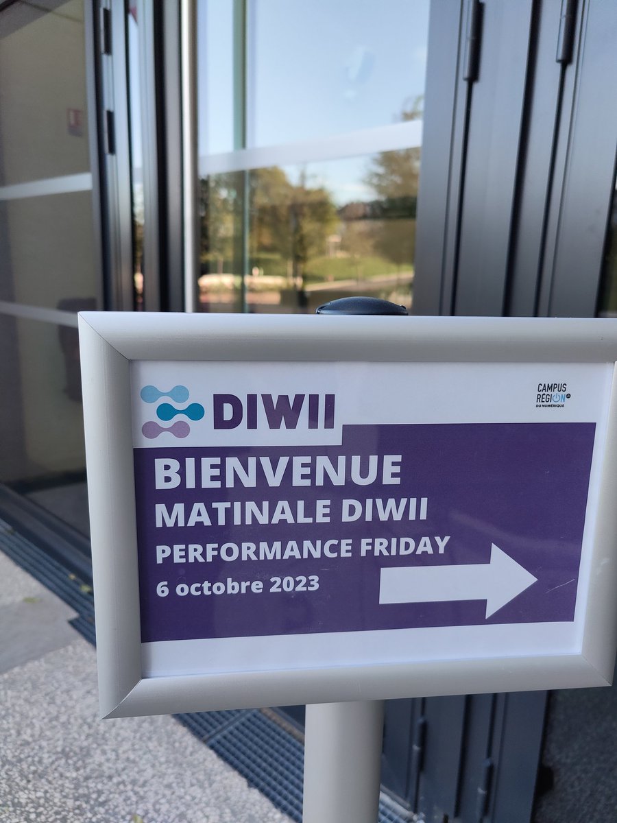 HerveCret's tweet photo. Ce matin, retour at work au @CampusRegion au #5Glab pour la matinale client Performance Friday de #Diwii dans son nouveau format @MINES_StEtienne @jacquesfayolle @BPelliercuit https://t.co/iON3lrNUCB