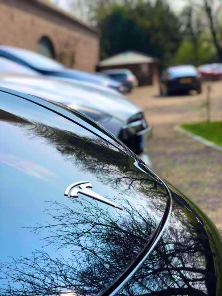 EstherRebers's tweet photo. A great weekend ahead for many @tesla owners in France.🇫🇷
The Tesla owners day France 2023 is going to take place tomorrow.
The location is stunning: a most beautiful castle south of Dijon. @Chateau_Savigny 
220 (!) Teslas and 500 people will be there. An amazing lightshow will close the event. 
I got an invitation to be present and a beautiful Tesla model S p100d provided by @MisterGreenEV will take me there!
I will keep you all posted of course!
Expect beautiful pictures…
@teslaeurope and everyone included rocks! 
Many congratulations to the team of @TeslaClubFrance for creating such amazing opportunities for everyone driving a Tesla!
#TeslaEurope #TeslaFrance 
@elonmusk @evafox @Cyril_tocf @FabienSturni