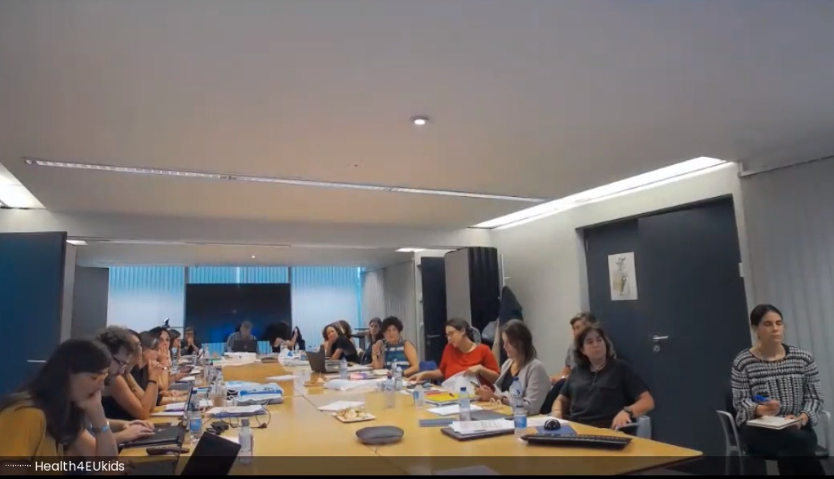lanzalp's tweet photo. @gieconpsalud @IDIVALdecilla is participating in the WP5 meeting of @Health4EUkids in Santiago de Compostela ⛪🇪🇺 @SanidadeXunta https://t.co/Jmn2EW9GZx