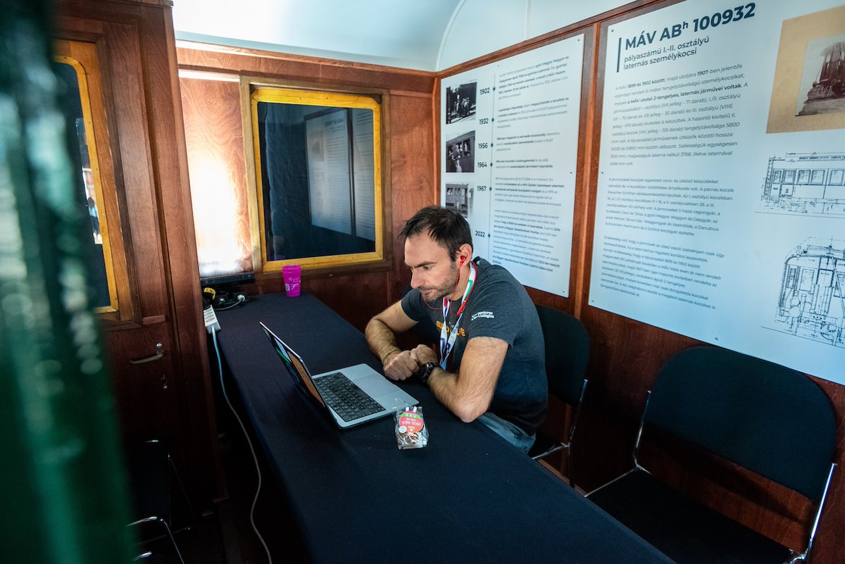 Amuse UX conference tweet media