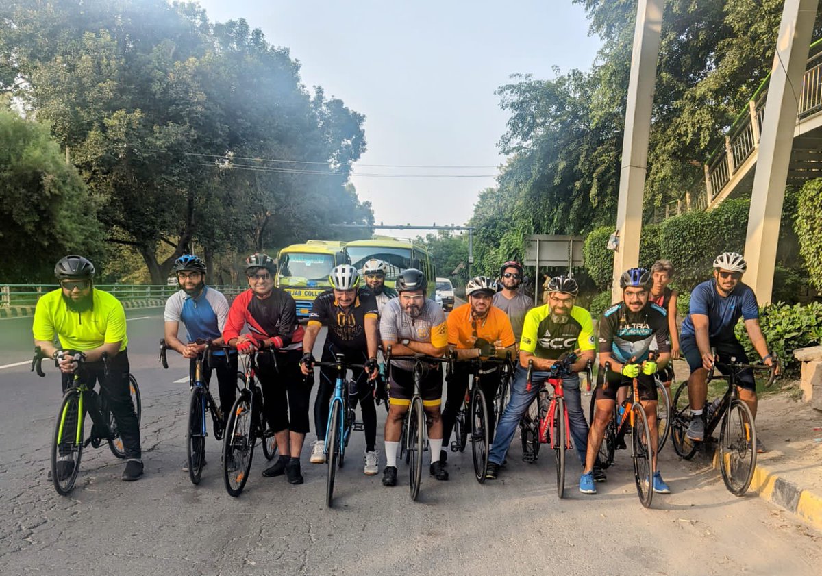 gulbergcycling's tweet photo. Saturday Morning Mango Express is now Active. This would be the Last #MangoExpress of the Season with Two Rides. Both will Starting from McDonald’s Barkat Market at 6 AM Sharp. Afterwards Breakfast at Wasabi along with Recognition for the Highest Miles Achievers of September! https://t.co/DwQw3Z5PJx