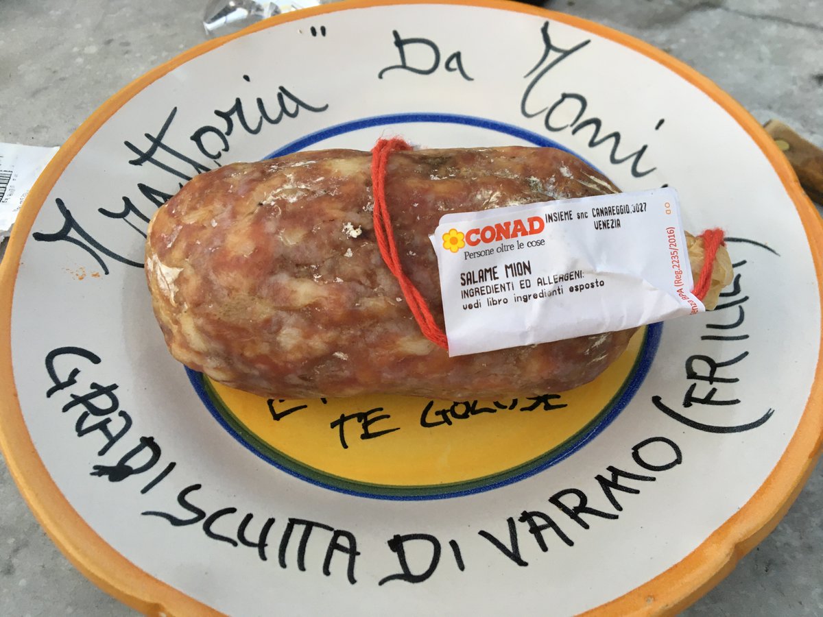 thewinetattoo's tweet image. Always lovely to enjoy #romantic #sunset in #venice @winewankers @CHARLIEWINES @pietrosd from our rooftop terrace with a glass of #Orto #wine  from lagoon island of #SantErasmo intriguing blend of grapes but essentially #Istrian #Malvasia with delish local salami