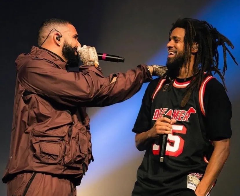 TeamDreamville's tweet photo. Drake &amp; J. Cole. 

Confirmed.

FOR ALL THE DOGS 🐶 https://t.co/eFA79D0mJc