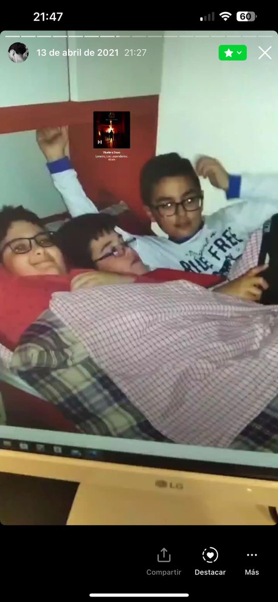 felicidades a los dos tontos  que yo más quiero 😘😘