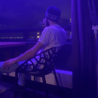 schralex__'s tweet photo. #NouvellePhotoDeProfil https://t.co/lSbiiEFO4m