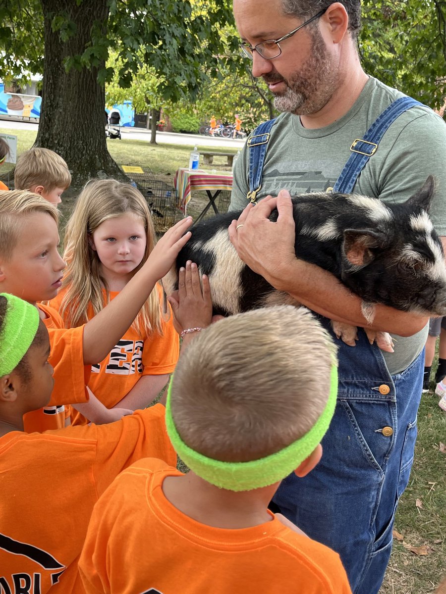 Amy Feldkamp tweet media