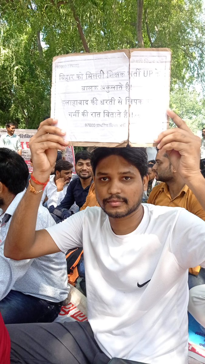 aditiyadav_00's tweet image. &quot;बेसिक शिक्षा मंत्री @thisissanjubjp जी आप विधानसभा में अनुपात से भी अधिक शिक्षक होने की बात करते हैं।
क्या पिछले 6 वर्ष से कोई शिक्षक रिटायर नहीं हुए या फिर सुप्रीम कोर्ट के हल्फनामा गलत थे।
नई शिक्षक भर्ती क्यों नहीं?
#Release_UPPRT_Vacancy