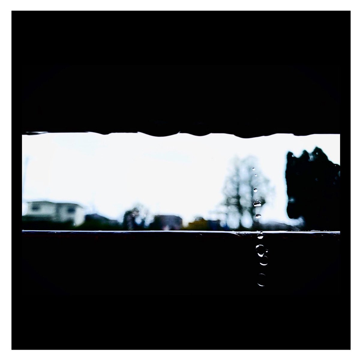 kukan effect's third album "fluctuate" is released today on Bandcamp.

“fluctuate”
kukaneffect.bandcamp.com/album/fluctuate

1. 1984
2. idea
3. today is a good day to die
4. harvest
5. The Night Land(another ver.)
6. hide from the rain
7. ancient
8. memento mori

Life is ambient.