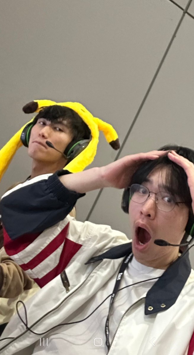 mitz tweet media