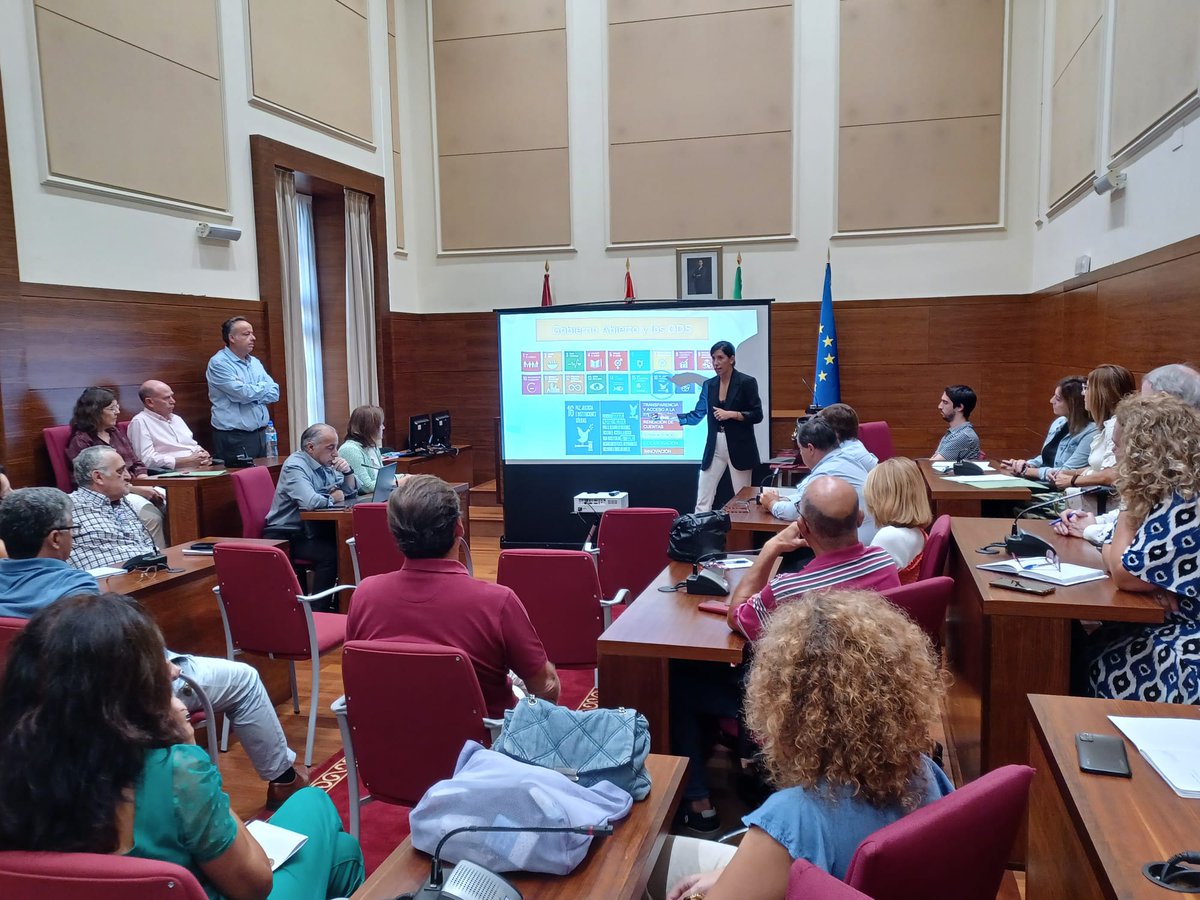 ogov_tech's tweet photo. Ayer comenzamos con un proyecto que tiene como objetivo avanzar en Gobierno Abierto en el Ayuntamiento de Chiclana, cuestión ligada a la Agenda Urbana de Chiclana y Estratégia de Desarrollo Urbano Sostenible de la ciudad.🚀 https://t.co/rw5MIGferM