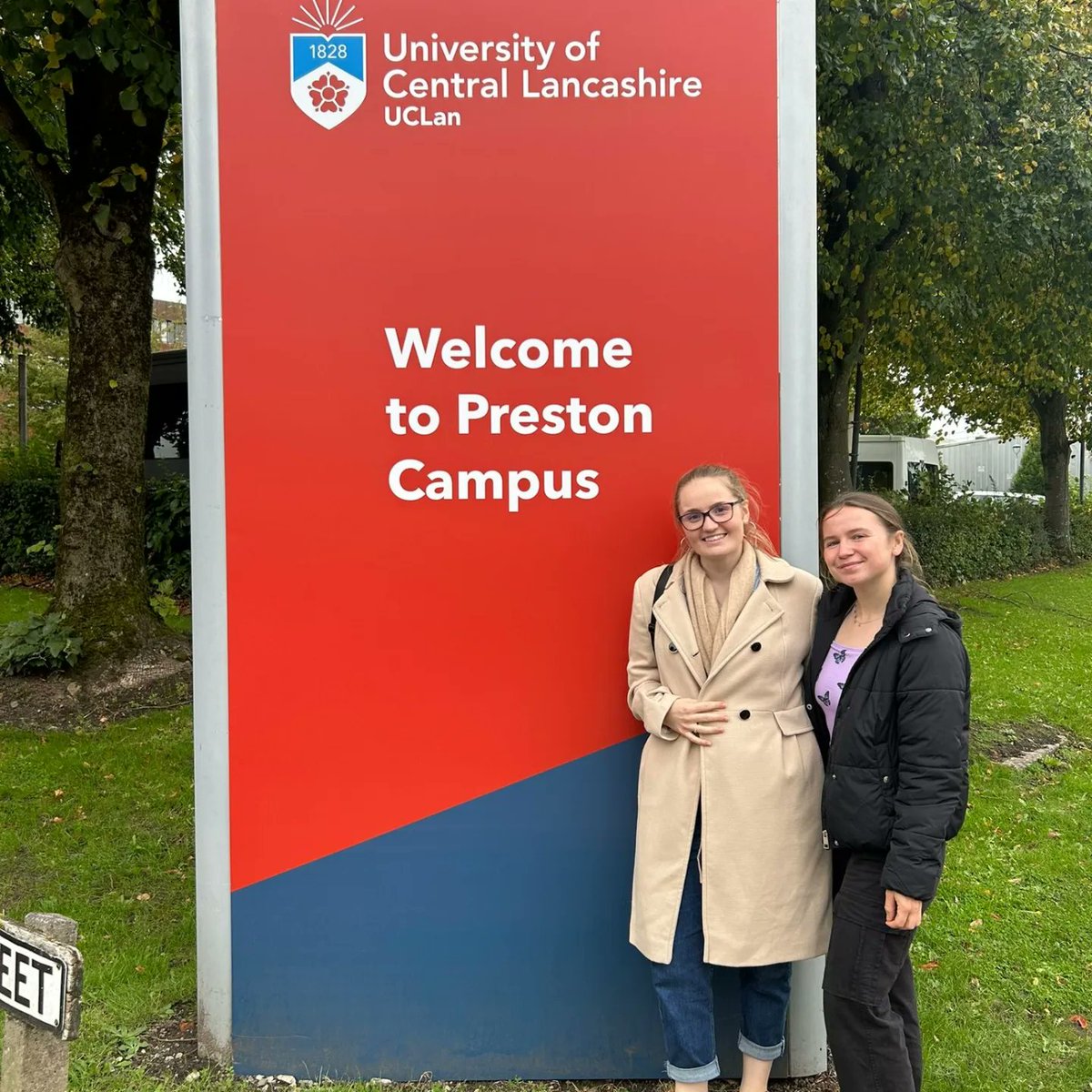 LivFreemanRVN's tweet photo. ⭐ What a week ⭐

Visited @UCLan this week on behalf of the Bereaved Vet Students Group ✅ 

Held our first social meet up of the year ✅ @LivUni

Met with an incredible vet for dinner who is supporting our group going forward ✅ https://t.co/6hwPa5UPX8