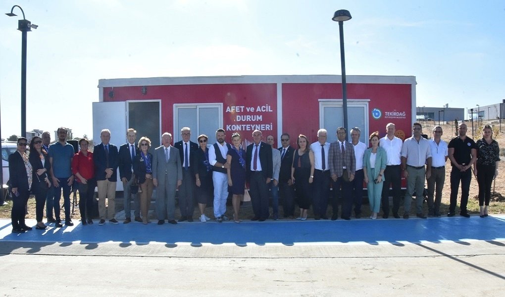 Tekirdağ’ın deprem kuşağında yer alması gerçeğinden hareketle olası bir deprem anında yaşanabilecek can ...
#rotarydistrict2420 #zone21b #publicimagezone21b #d2420
tekirdagyenihaber.com/2023/09/19/rot…