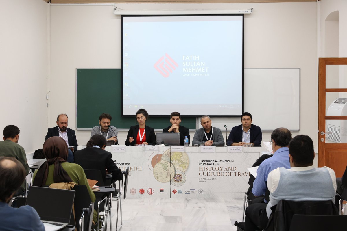 Sempozyumun ikinci günü üniversitemiz Üsküdar yerleşkesinde 5. Oturum sunumlarıyla üç ayrı salonda eş zamanlı olarak başladı.

The second day of the symposium started simultaneously in three separate halls at our university's Üsküdar campus with the 5th Session presentations.