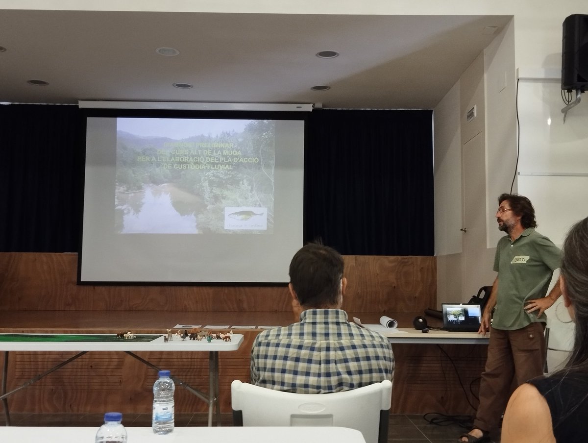pioneersourtime's tweet photo. Quim Pou de @La_Sorellona ens presenta la diagnosis preliminar del curs alt de la Muga https://t.co/xlYZpRVZ7i