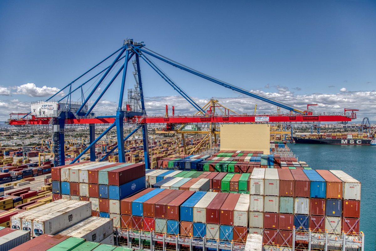 AutPortValencia's tweet photo. 🚢 El Puerto de València modera la tendencia a la baja de los fletes de exportación. Así lo refleja el València Containerised Freight Index (#VCFI), que en el mes de septiembre se sitúa en los 1.186,74 puntos, manteniéndose en niveles similares al mes de febrero del 2020. https://t.co/oSGqWJI7rj