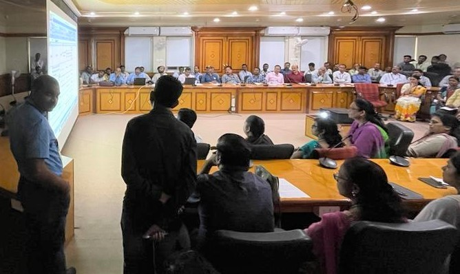 shekhardalal's tweet photo. The #PCMC and the #PCSCL have jointly undertaken implementation of a #GIS-enabled ERP system to enhance administrative efficiency and expedite the resolution of civic issues.
Comprehensive training sessions were conducted for the clerical staff and computer operators in the Municipal Secretary Department on GIS system operations through the Municipal Secretary Management System.
We also held discussions to understand, review and resolve of the various challenges faced by all officials when operating these systems.
#MyPCMC #PimpriChinchwad #SmartCity #ERP
@PCMCSarathi @pcmcindiagovin @pcmccomm
@MAHA_UDD @SmartCities_HUA