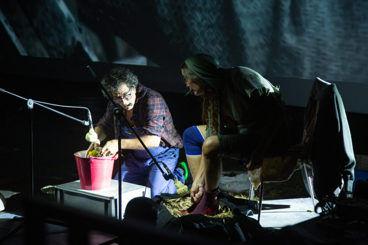 Entreacte tweet media