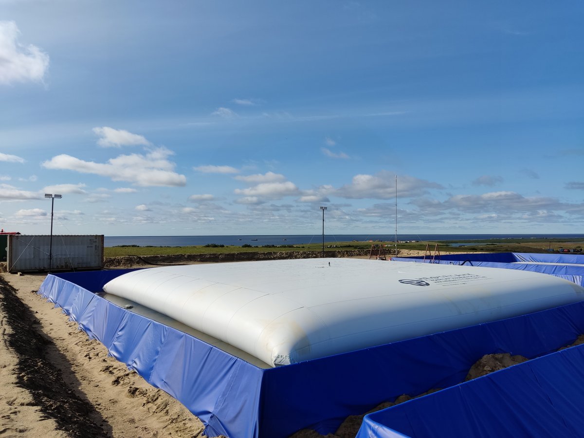 Rootank1's tweet image. No Evaporation
Because our tanks are sealed, evaporation of the liquid stored is no longer a concern.

#Rootank #pillowtank #watertank #innovativetechnology #fueltank #dieseltank #fertiliserstorage #flexiblefueltanks #Fuelstoragesystem