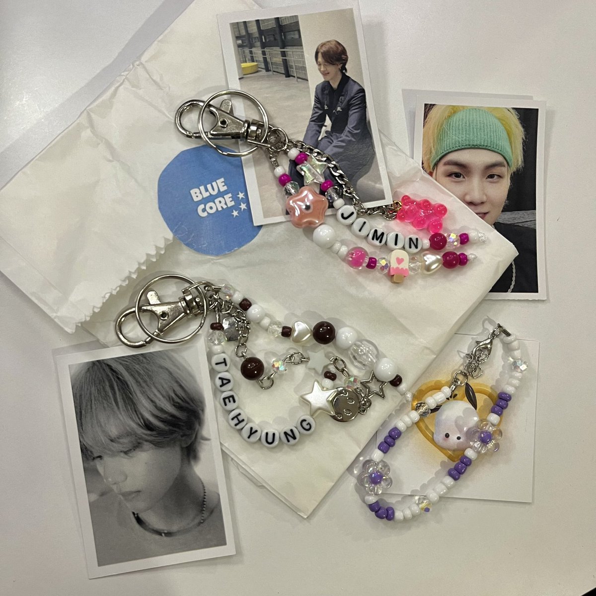 hopeuphoriarmy's tweet image. gelen mailimin güzelliğine bakın vmin charmlarımla aşk yaşıyorum 🤎💖