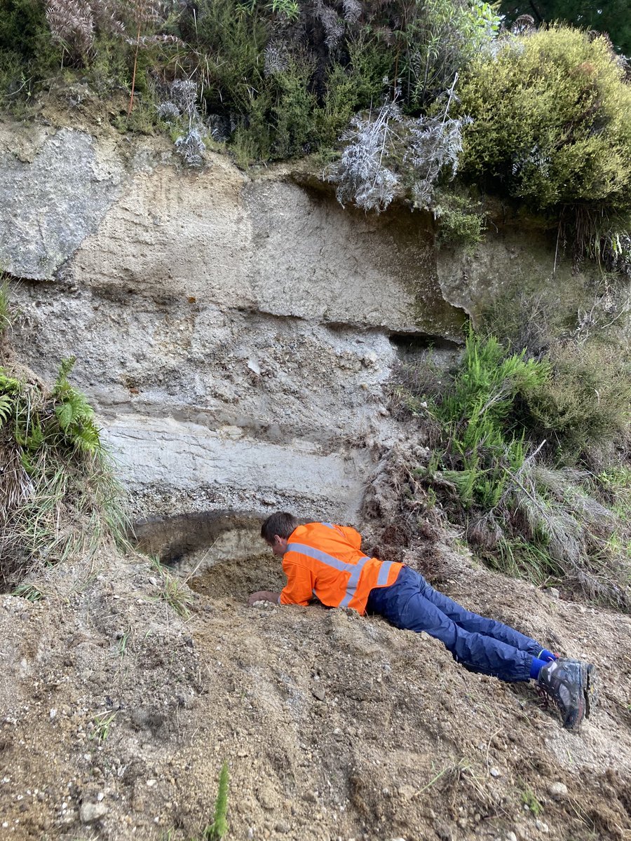 Simon Barker tweet media