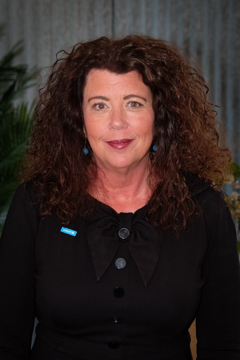 UNICEFNorge's tweet image. Det er usolidarisk og alvorlig at @regjeringen trosser FNs anmodning til Norge om å ta i mot flere flyktninger og kutter antall kvoteflyktninger fra 2000 til 1000. Vi ber @stortinget ta ansvar og øke kvoten i #statsbudsjettet sier direktør for barns rettigheter ⁦@vrangest⁩