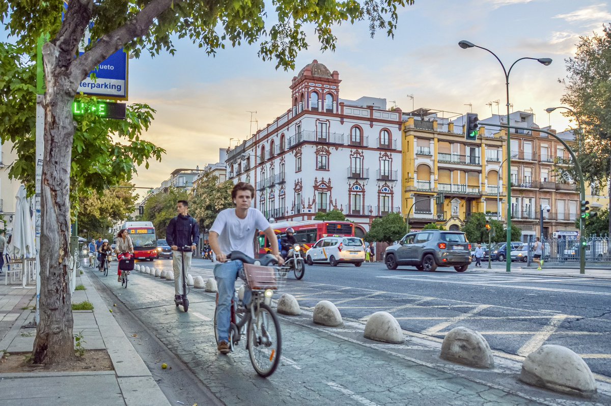 Melissa & Chris Bruntlett tweet media