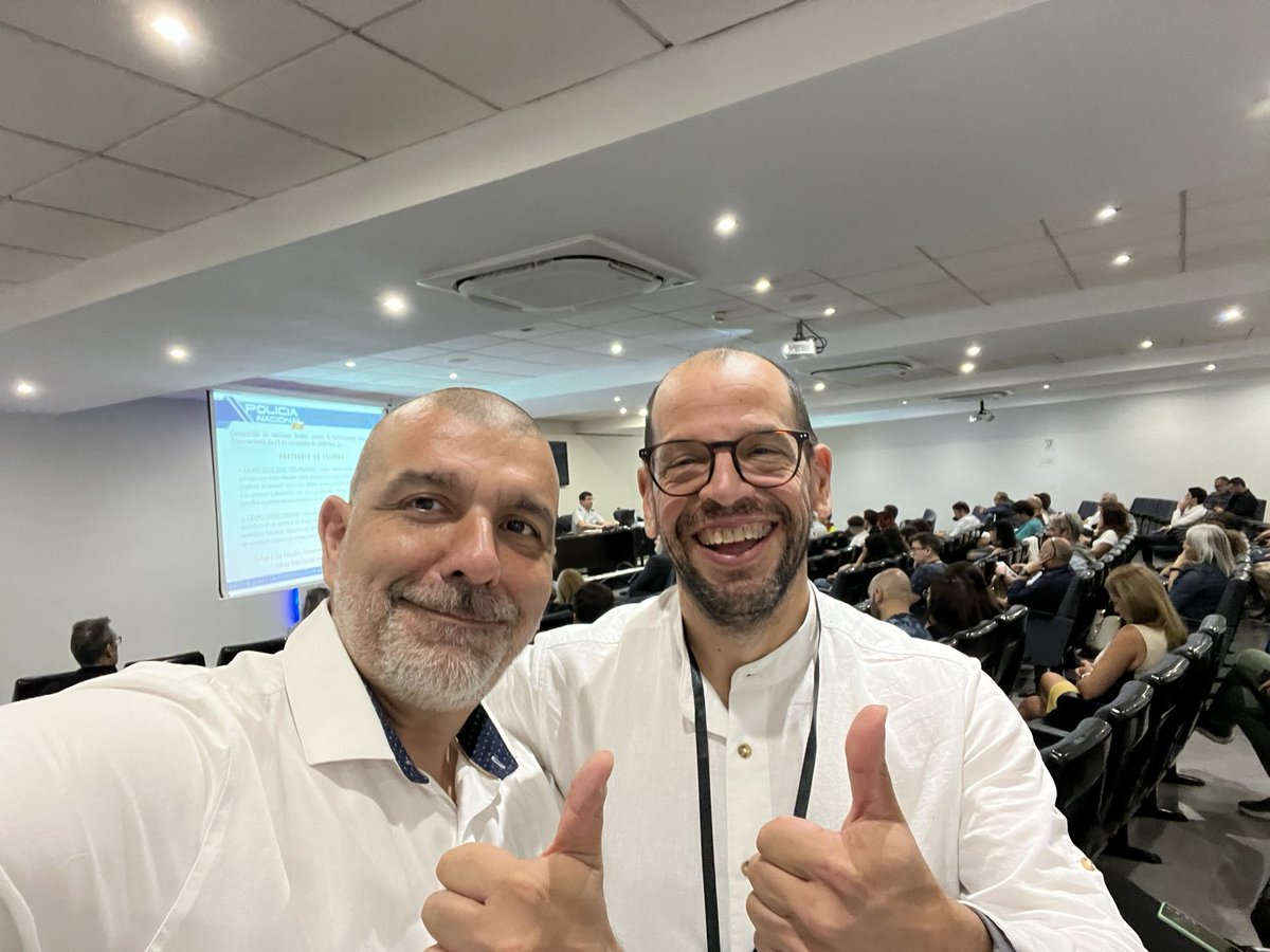 #Hazteunselfie en #detcon2023 y comparte!!!! 

<a href="/life4n6/">𝑬𝒏𝒓𝒊𝒒𝒖𝒆 𝑨𝒓𝒓𝒂𝒏𝒛</a> &amp; <a href="/RacDetectives/">@racdetectives</a>